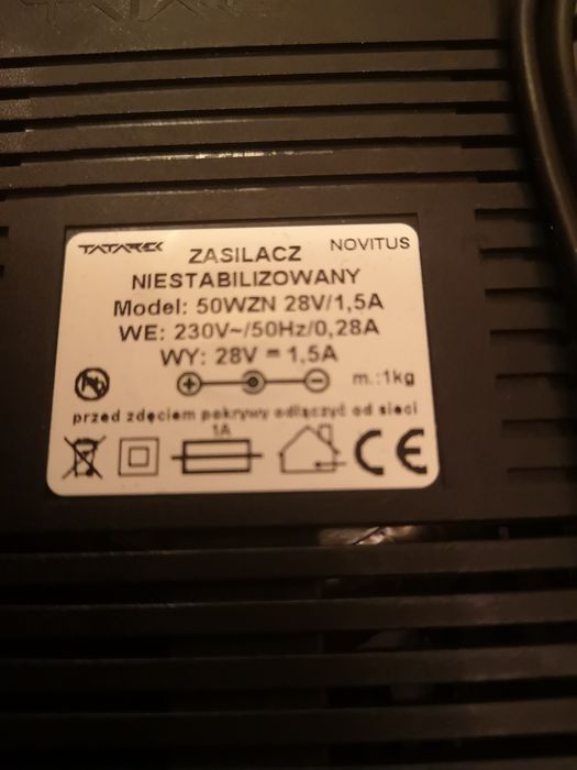 Zasilacz Novitus do kasy fiskalnej 28V 1,5A (+) Nowy.