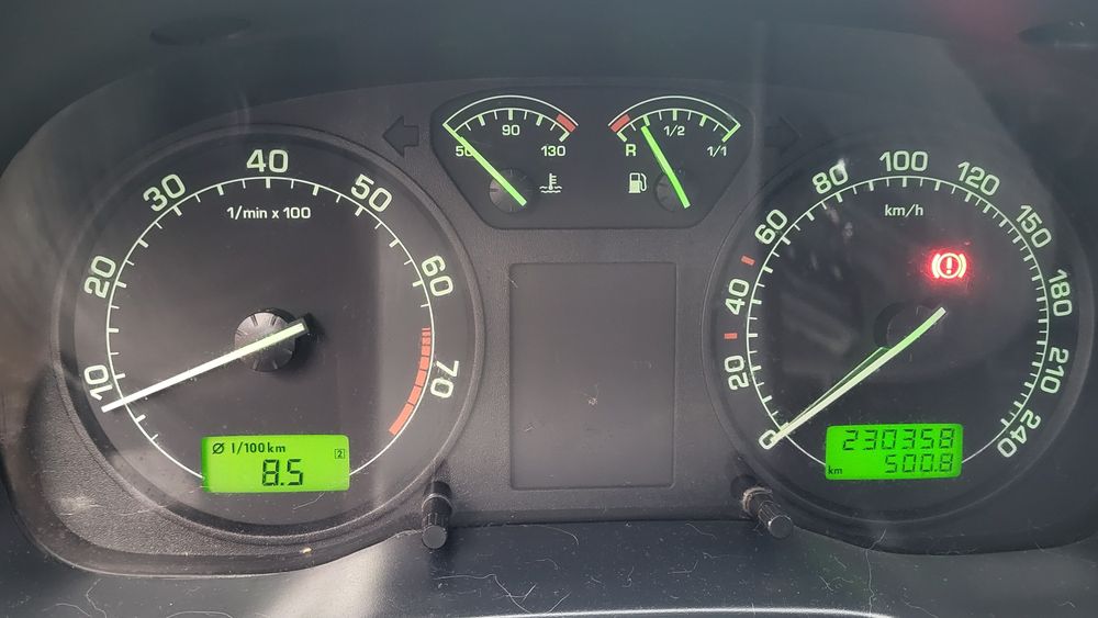 Шкода Октавія Тур 1.6 газ/бензин 2008