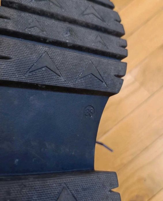 Buty damskie 38 półbuty