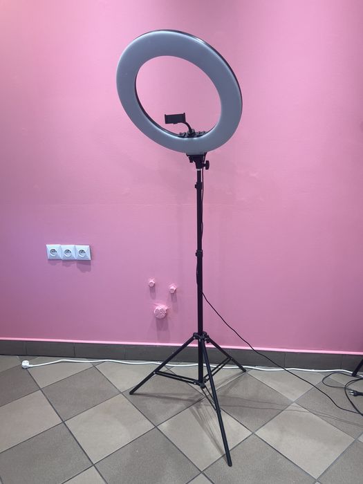 Lampa mitoya ze stojakiem