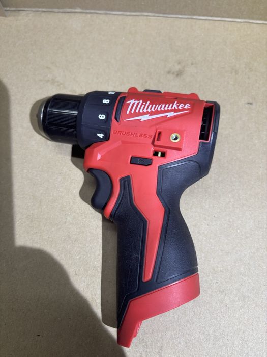 шуруповерт milwaukee m12 3401