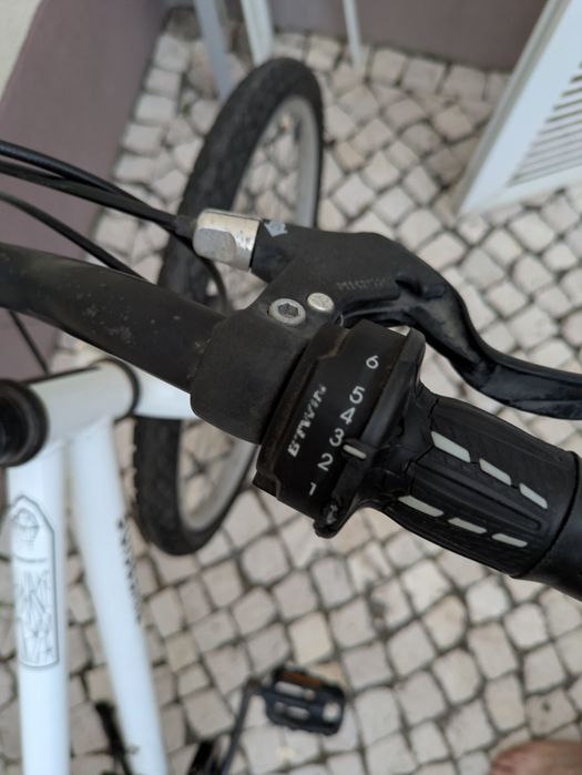 Bicicleta Decathlon Riverside 100 (criança)