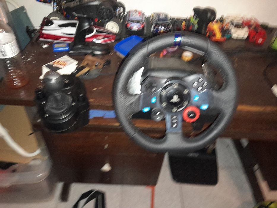 Volante g29 com caixa de mudanças em prefeito estado