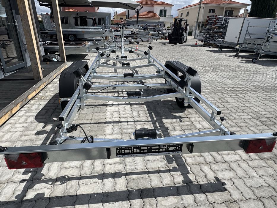 Atrelado MARTZ YACHT 2500/2  Novo /Garantia