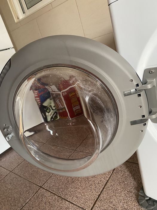 Maquina de lavar roupa e secadora LG