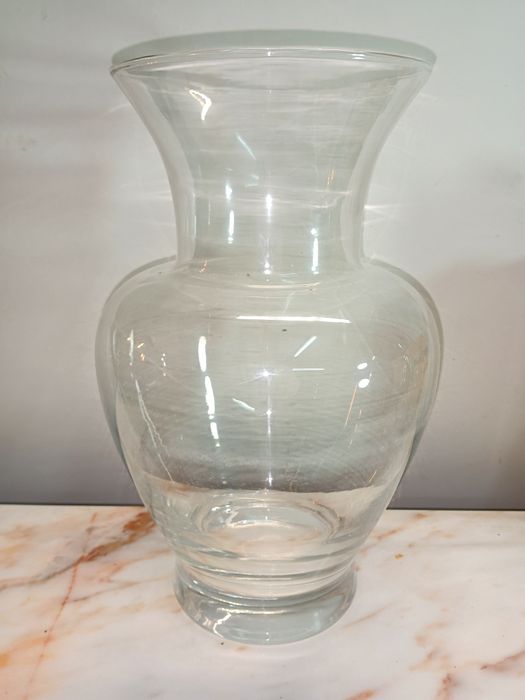 Vaso de vidro transparente com base canelada, Decoração, arranjos flor