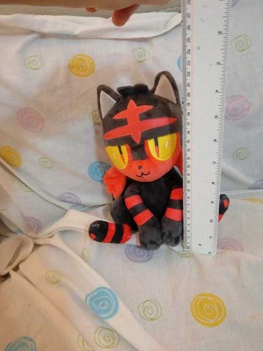 Pokemon peluche litten