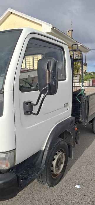 Nissan Cabstar 2.7 TD — Caixa Aberta | Pronta a Trabalhar