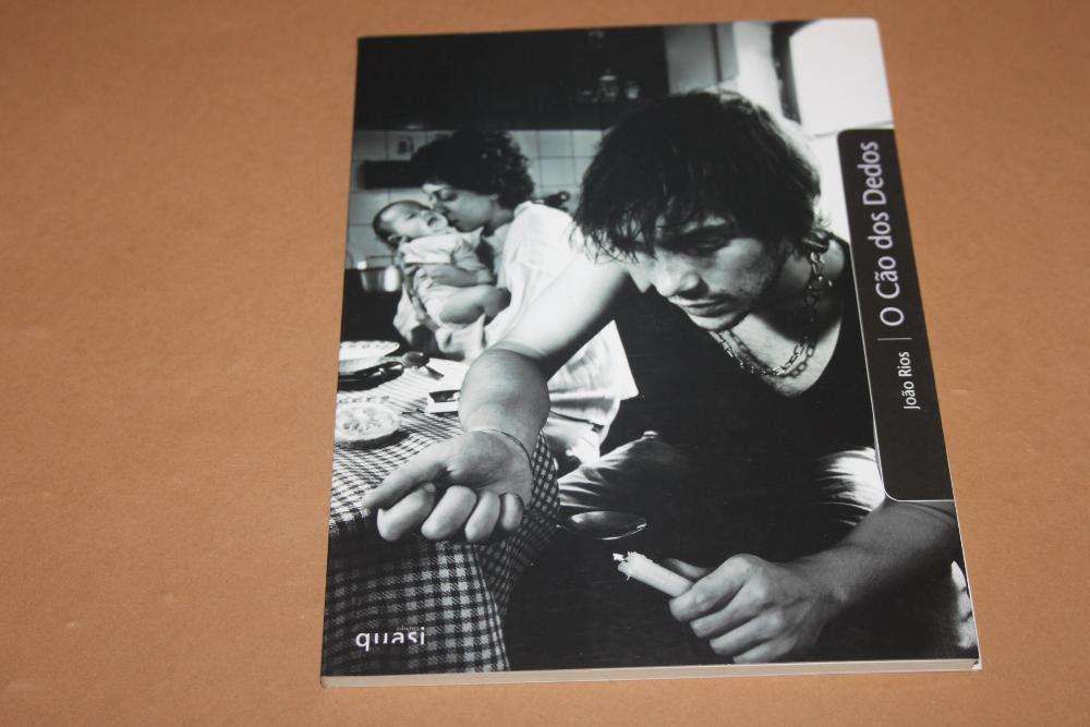 Livros a preços diversos B