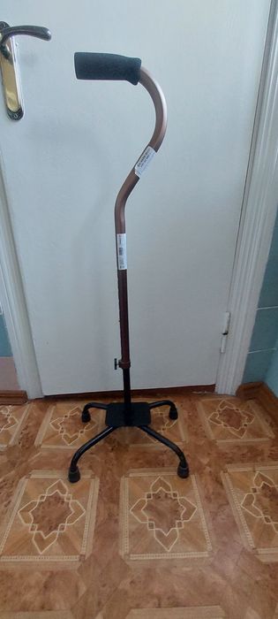 Продається тростина - квадропод, телескопична з великою базою