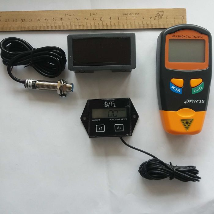 Тахометр автомобильный счетчик моточасов DT2234 датчик Холла