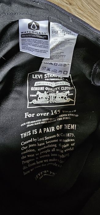 Levis spodnie męskie chinos rozmiar W32 L32 stan bardzo dobry  używane