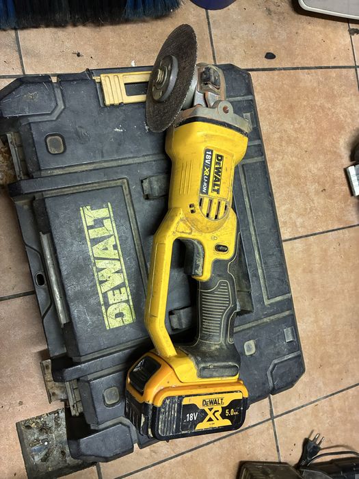 Szlifierka kątowa DeWalt 18V akumulatorowa