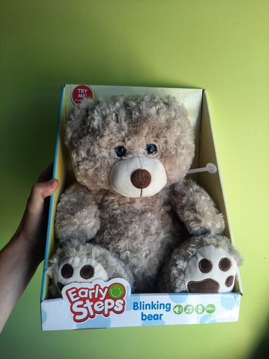 Spory Miś Early Steps Blinking Bear Ładny Miś Szarawy