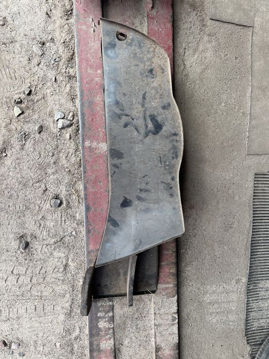 лонжерон багажника ваз