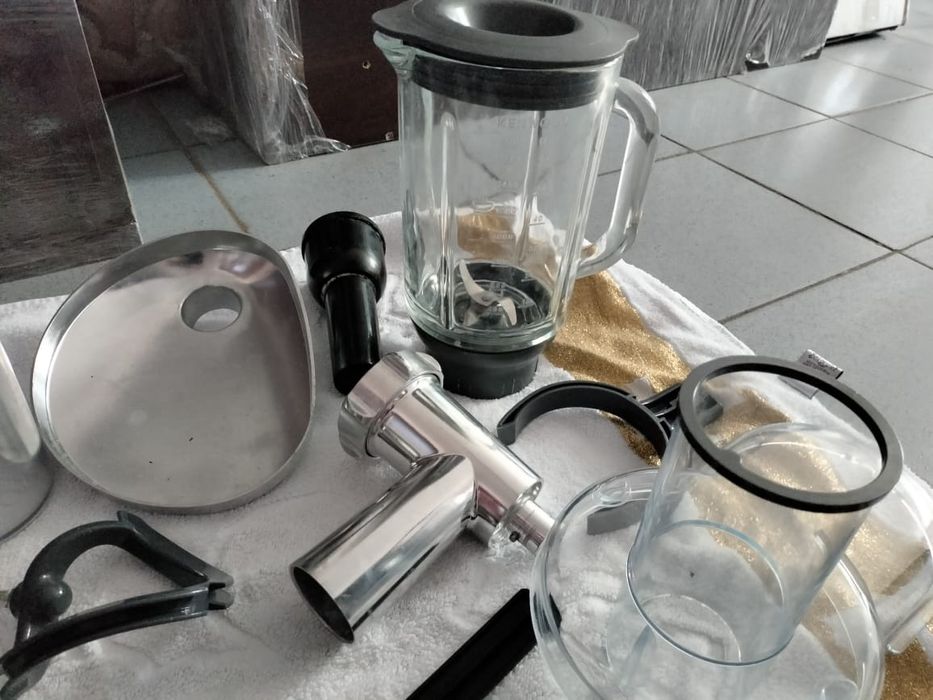 Кухоний Комбайн Kenwood KMC010