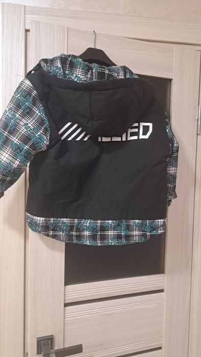 Куртка весна демисезонная