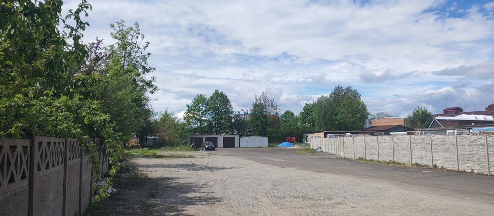 Plac utwardzony do wynajęcia 1000m2, parking, magazyny, brama, Dmowskiego