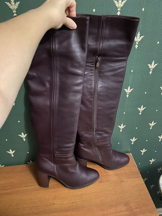 Сапоги натуральна шкіра. Італія.. Розмір 40