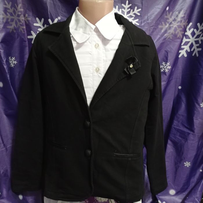 Пиджак для школы на 140- 158 рост