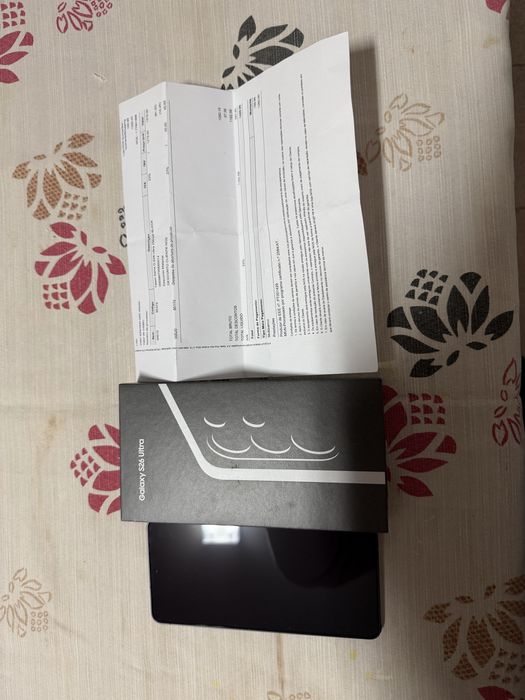 Samsung S26 Ultra, preto, com 12/256 GB de memória , como novo, com factura e garantia nacional de 3 anos.