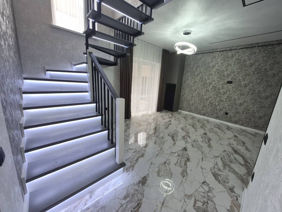 Продам таунхаус  м. Вінниця перемичка