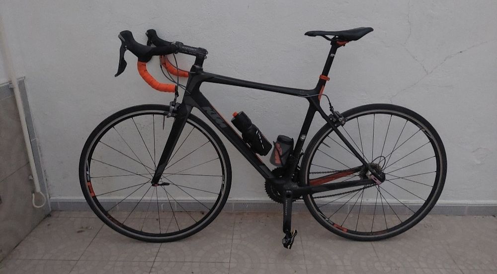 Vendo Bicicleta KTM Revelator Elite Carbon.