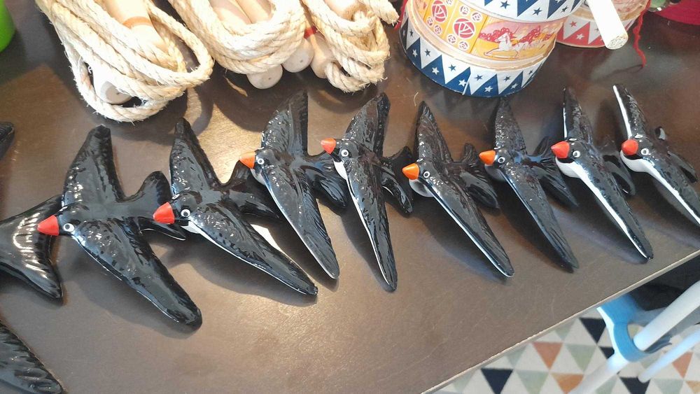 Andorinhas de cerâmica tradicionais pequenas - conjunto de 8