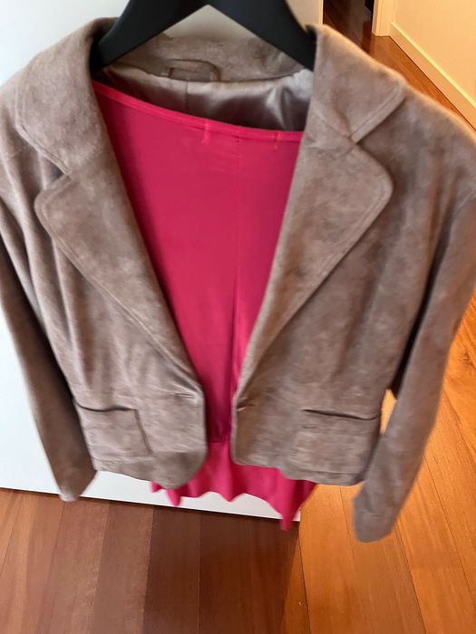 Roupa diversa em bom estado