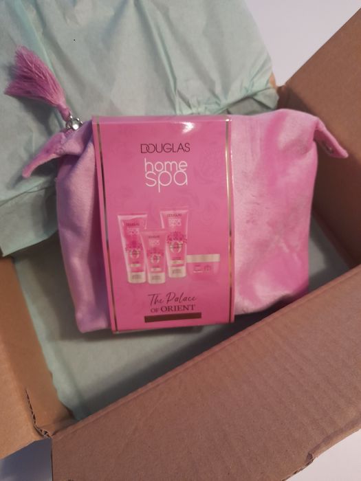Zestaw Douglas Spa nowy