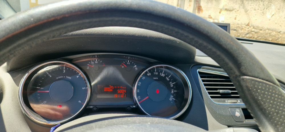 Peugeot 5008 Blue HDI Style