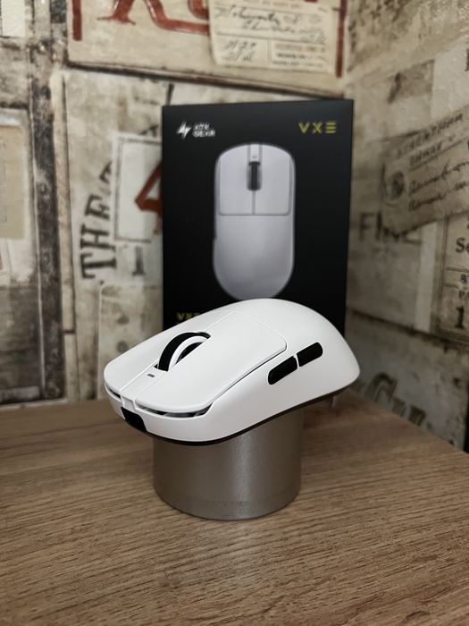 Бездротова ігрова миша VGN VXE Dragonfly R1 SE+ Біла