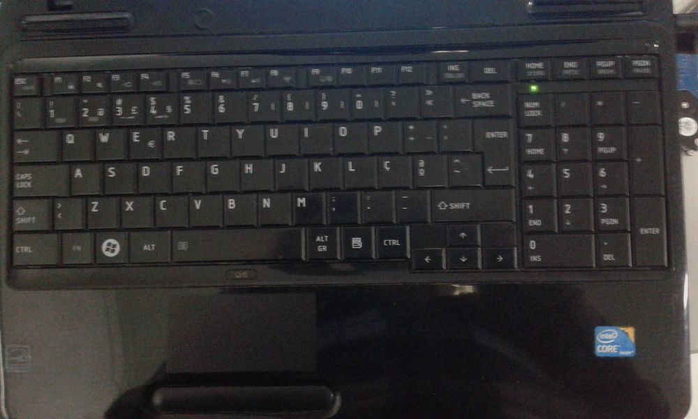 Toshiba L650 (i3)