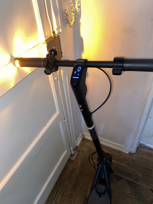 Segway Ninebot F2E – Com Carregador e Manual