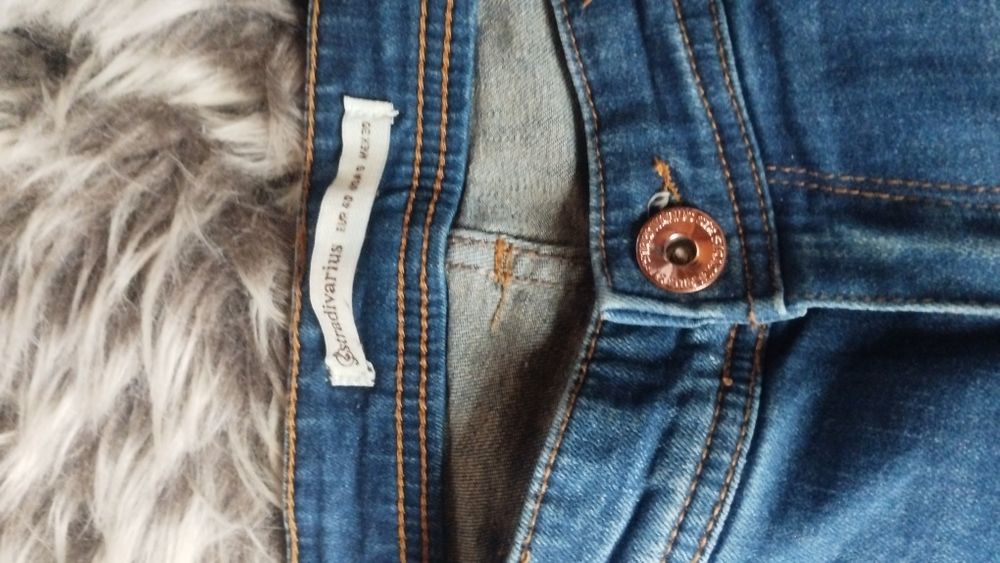 Jeansy r. L Stradivarius (109)