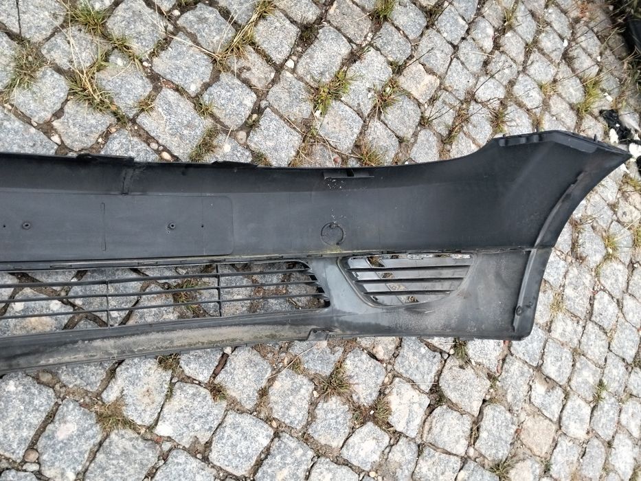 Parachoques Ford fiesta mk6 ref;2S61-17757A
