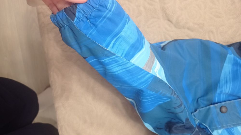 Зимовий комбінезон Reima, зимова шапочка з натуральним пампоном