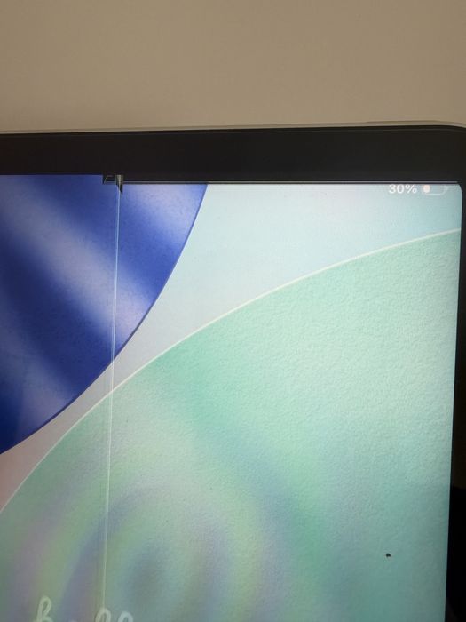 apple ipad 10th gen 2022 z uszkodzoną matrycą