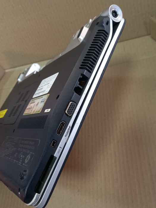Ноутбук Sony Valo "model VGN-FW490"