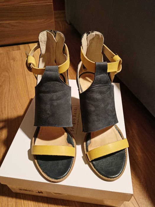 Buty na obcasie Sergio Bardi