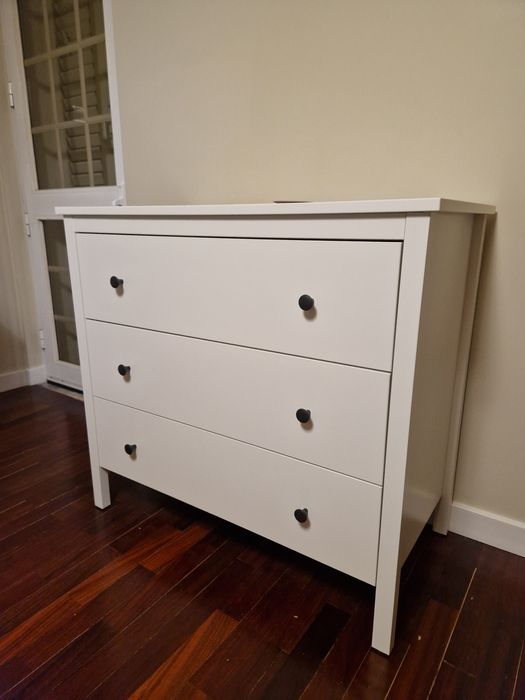 Fazemos montagem de móveis de pequena e grande dimensão.