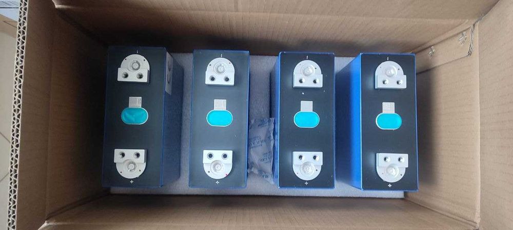 Eve LF230 Prismatic 230Ah - LiFePO4 - 3.2V A-grade