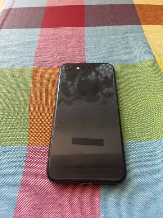 Iphone 8 Plus 64 gb White SE 2020 black