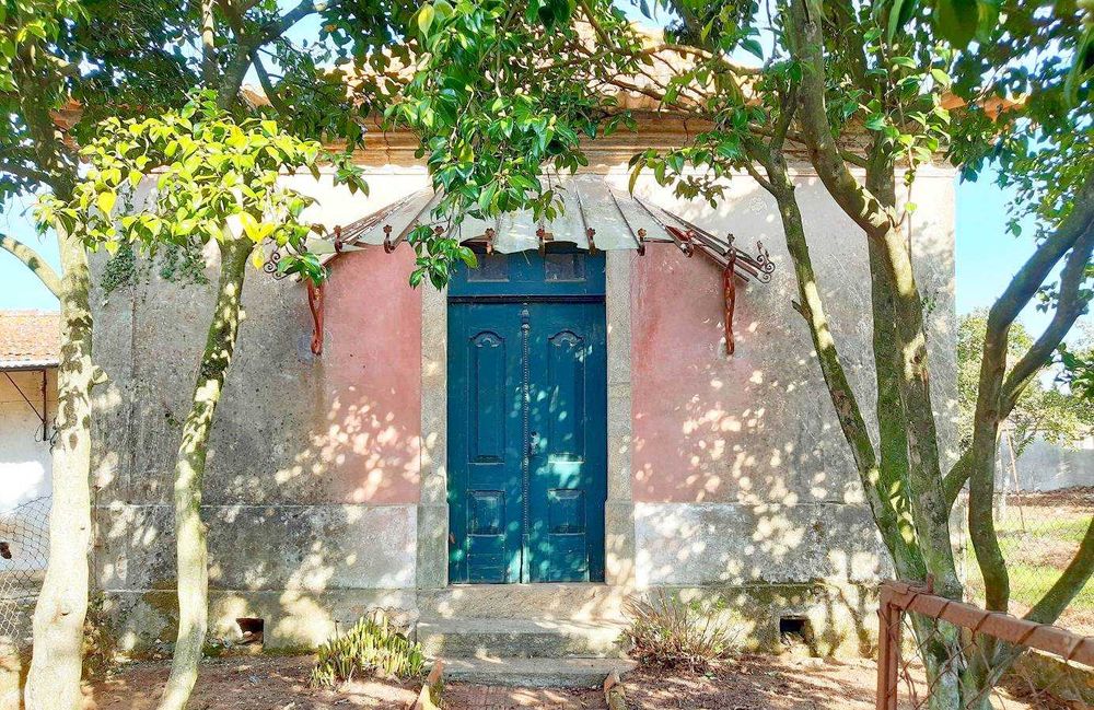 Casa com Terreno - Loureiro/Oliveira Azeméis (Possível Permuta)