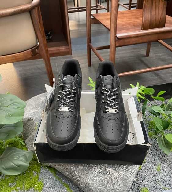 Nike Air force 1 Supreme Czarny rozmiar 42 Nowe