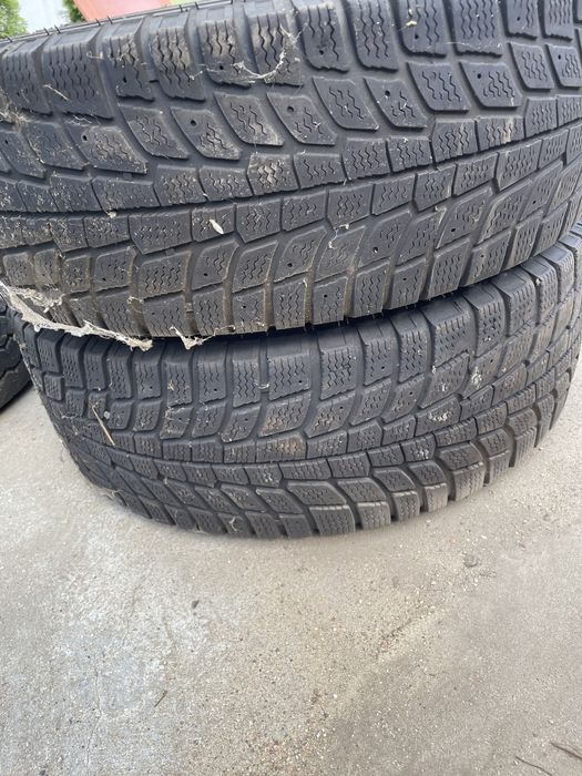 Opony 225/75 R 16C