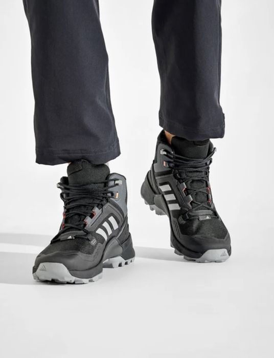 Оригінал 100% Кросівки Adidas Terrex Swift R3 Mid  GORE-TEX
