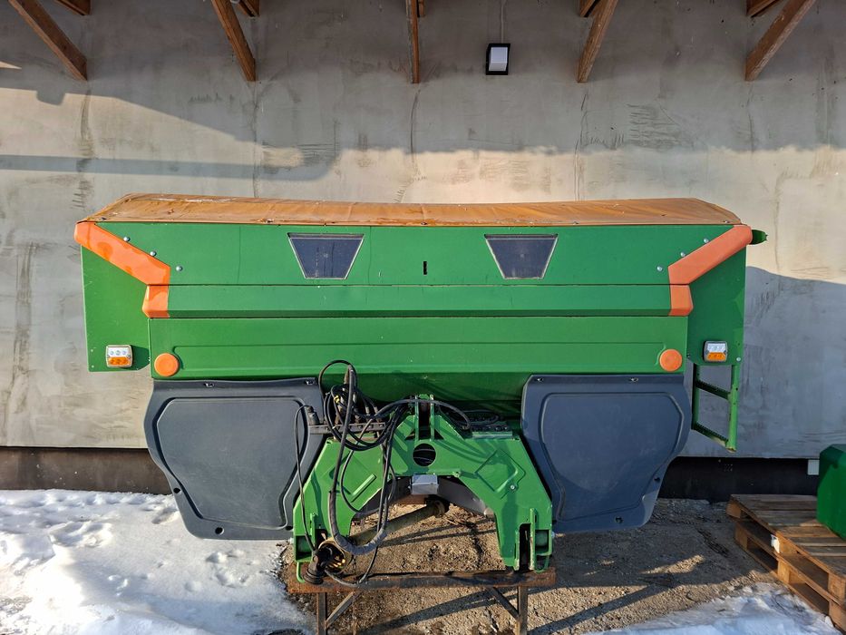 Rozsiewacz Amazone ZA-M 1501 PROFIS Hydro z wagą!