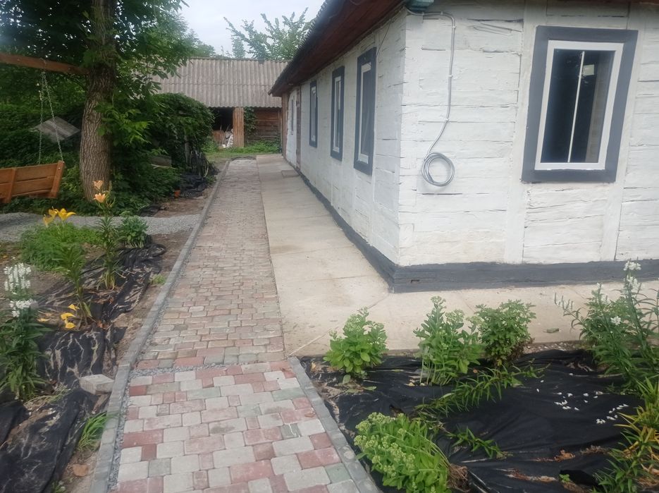 Дім з усіма зручностями біля річки і лісу