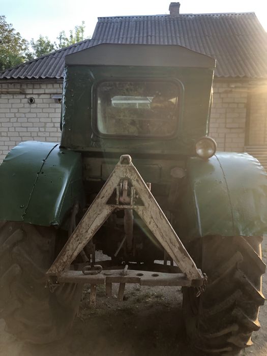 Продам трактор Т-40